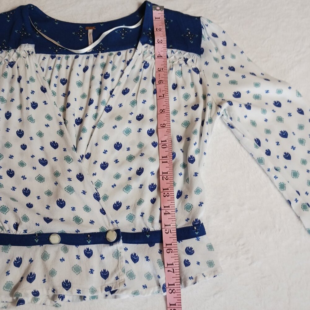 Free People Top, Size S, Wrap Front, Long Sleeve, White/Blue, Smocking, Boho - Picture 13 of 15